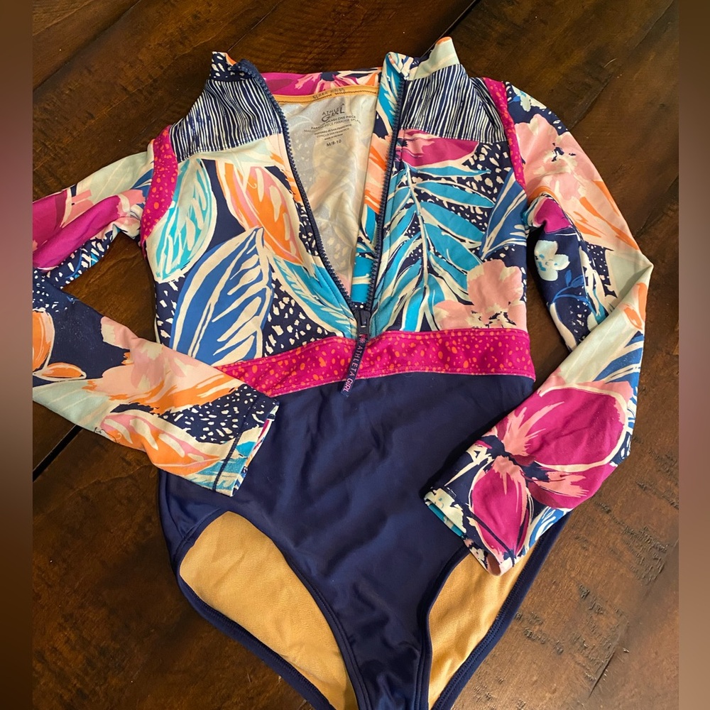 Athleta Girl one piece rashgaurd swimsuit size 8-10